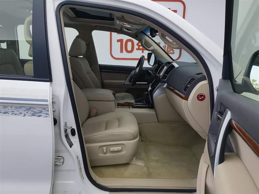 丰田 兰德酷路泽 2013 汽车图片 #24