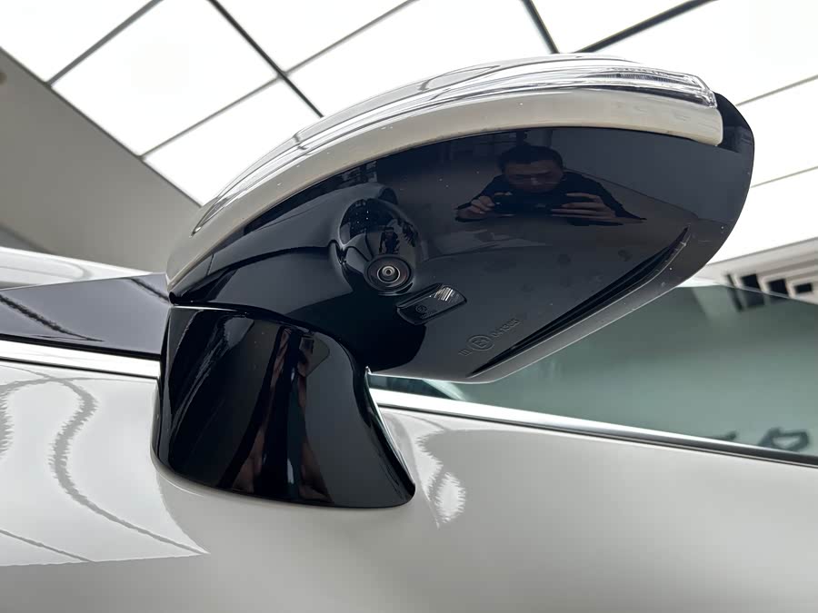 Mercedes-Benz CLS Class 2023 car image #24