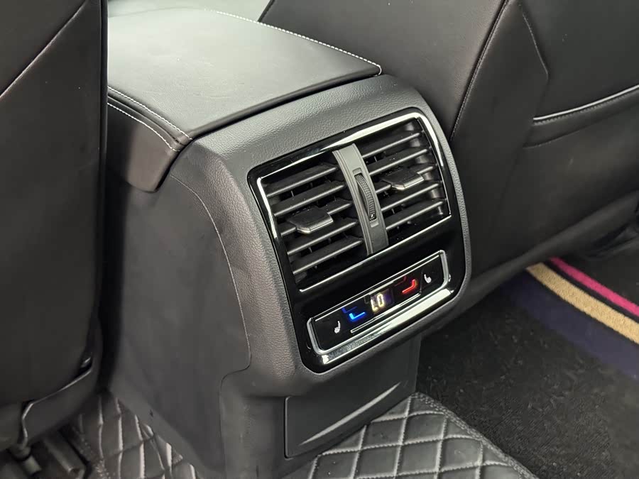 Volkswagen Arteon 2023 immagine di auto #24