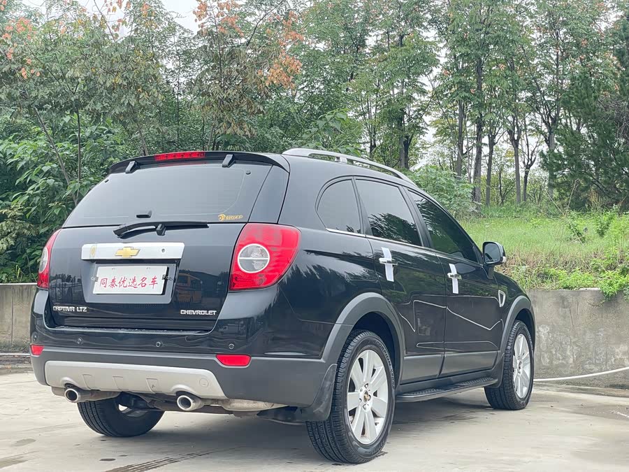 Chevrolet Captiva (Imported) 2010 car image #24