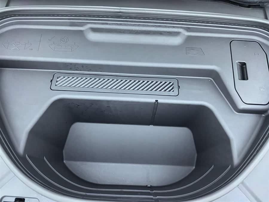 Audi Q6L e-tron 2025 imagem de carro #24