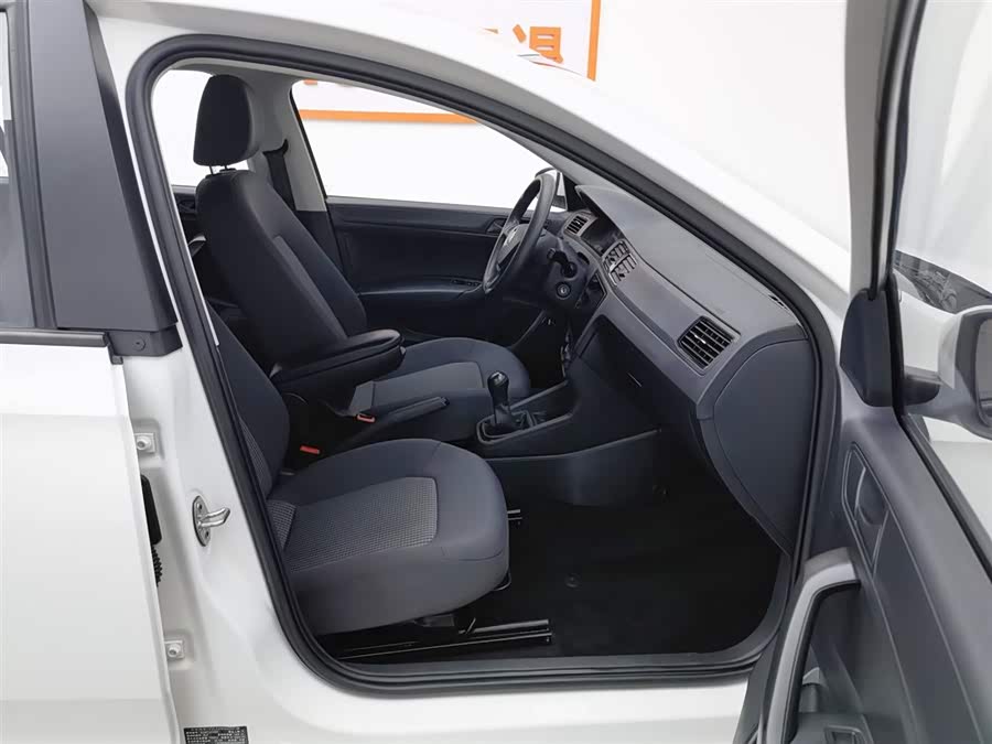 Volkswagen Santana 2022 car image #24