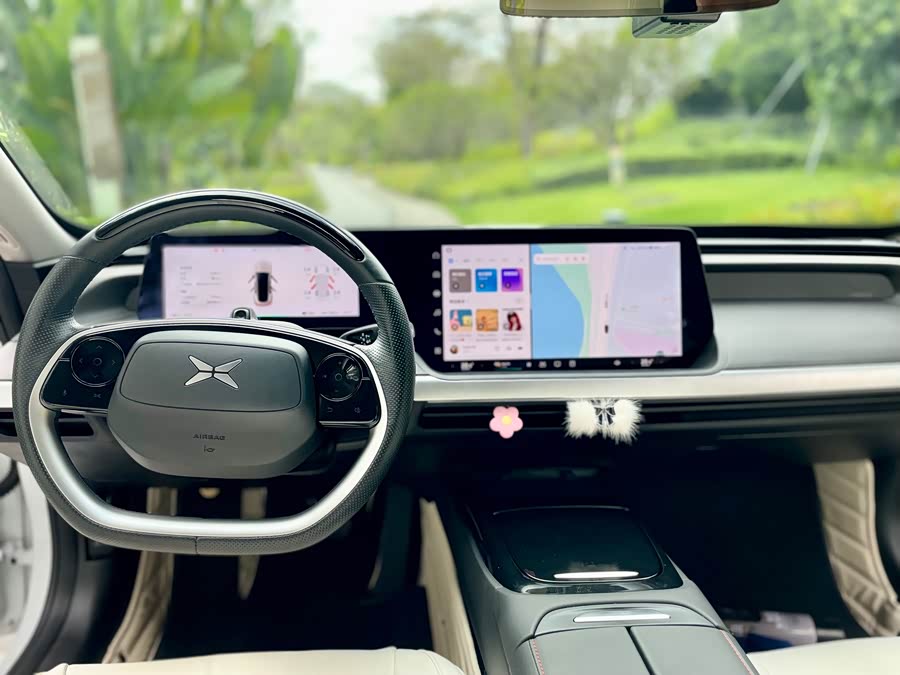 小鹏 小鹏P7 2022 汽车图片 #24