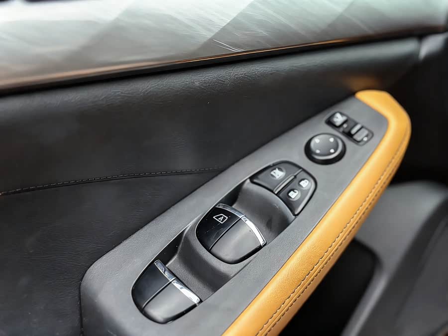 Nissan Maxima 2017 immagine di auto #24