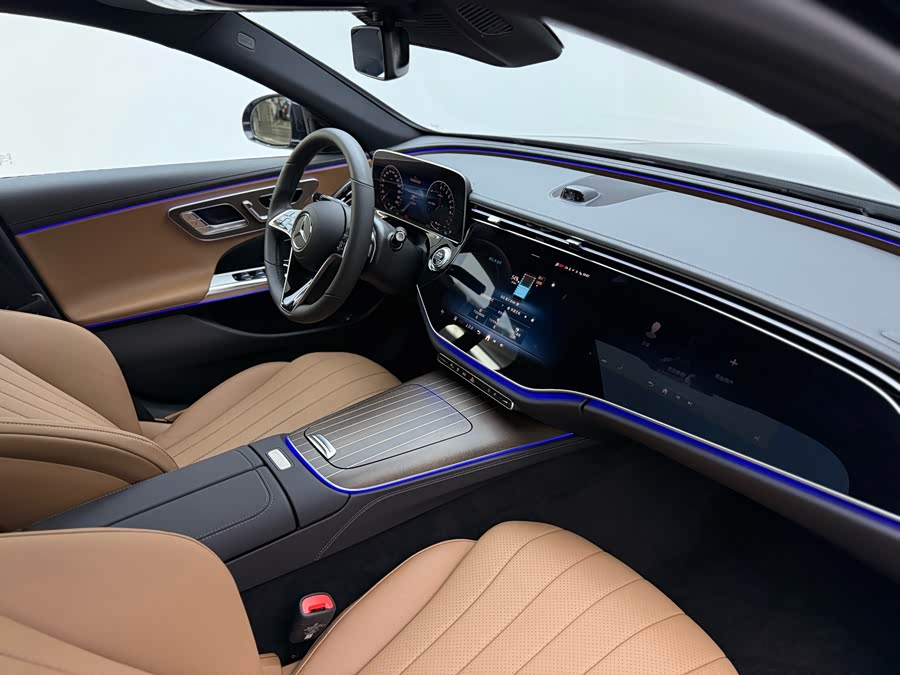 Mercedes-Benz E Class New Energy 2024 car image #24