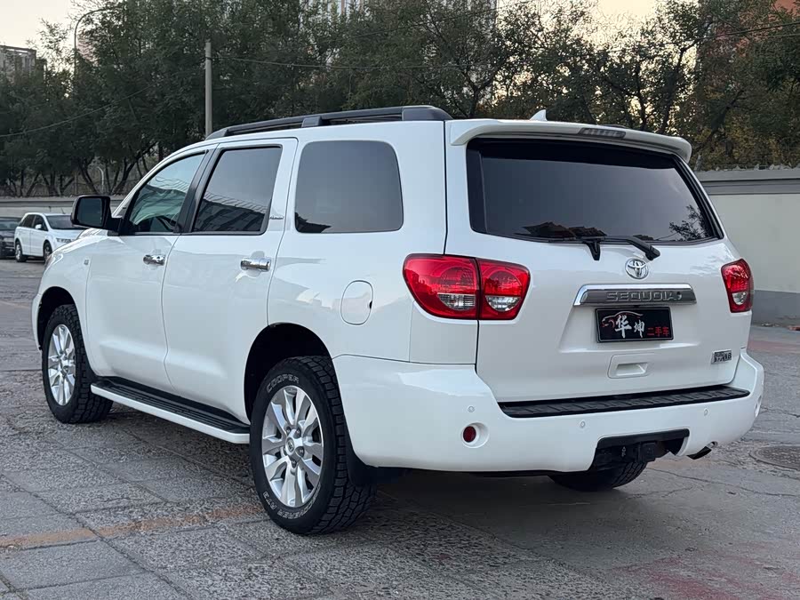 Toyota Sequoia 2015 #24 Toyota Sequoia 2015 immagine di auto #24