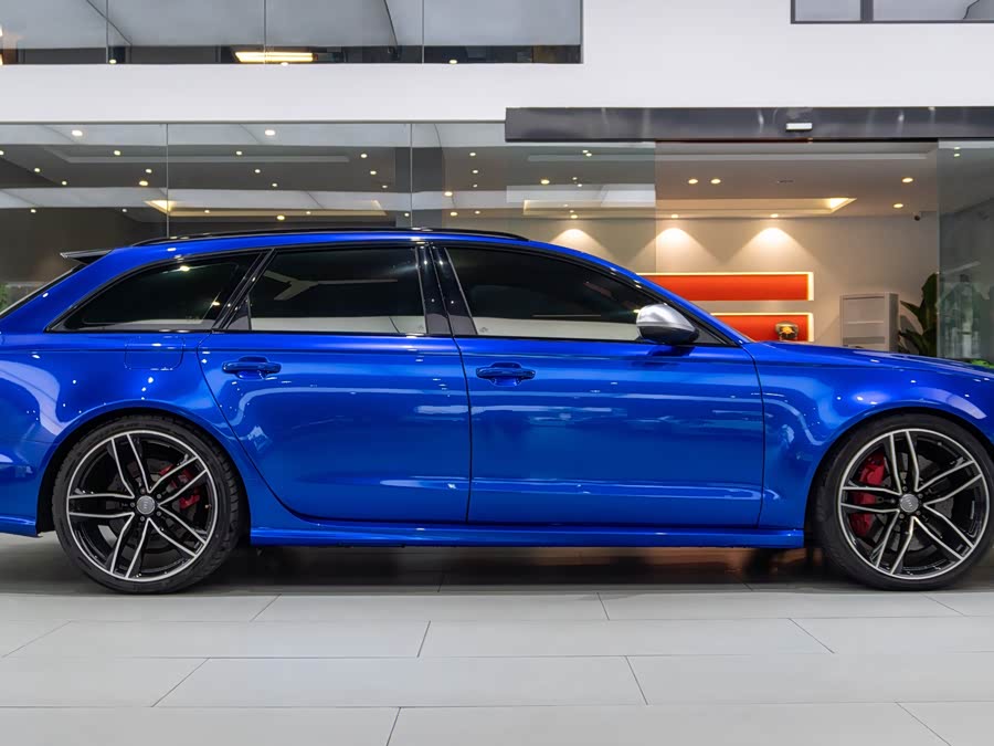 Audi RS 6 2017 صورة سيارة #24