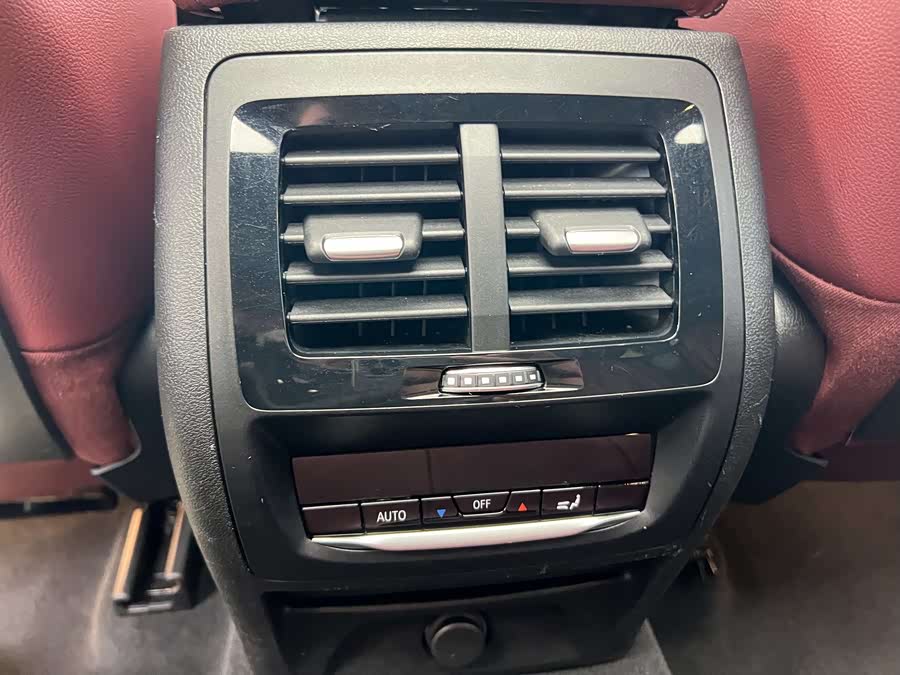 BMW X4 2018 صورة سيارة #24