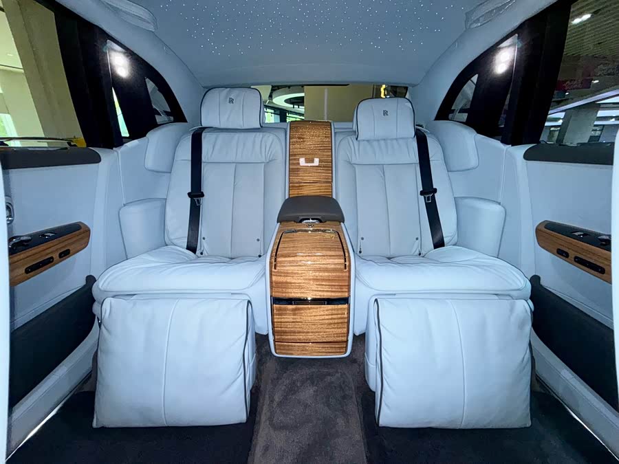 劳斯莱斯 幻影 2020 汽车图片 #24