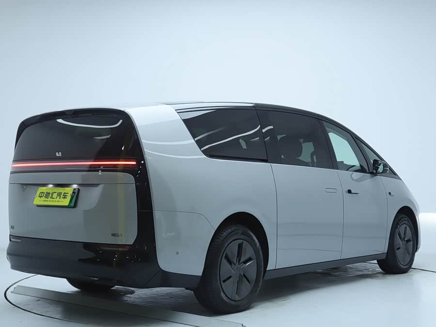 理想汽车 理想MEGA 2024 汽车图片 #24
