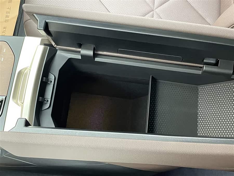 BMW iX 2025 #24 BMW iX 2025 car image #24