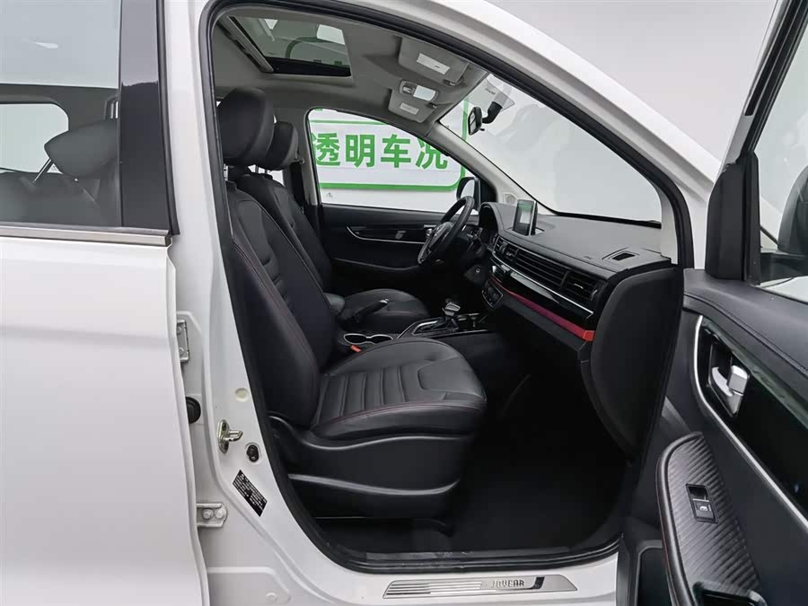 Forthing SX6 2018 car image #24