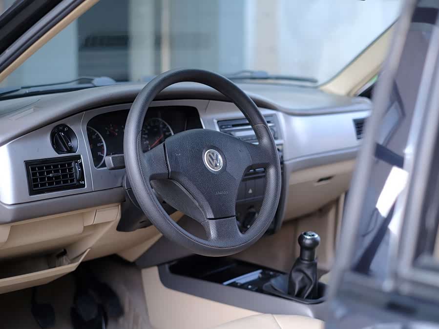 Volkswagen Santana Vista 2011 car image #24