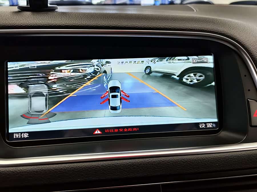 Audi Q5 (Imported) 2016 car image #24