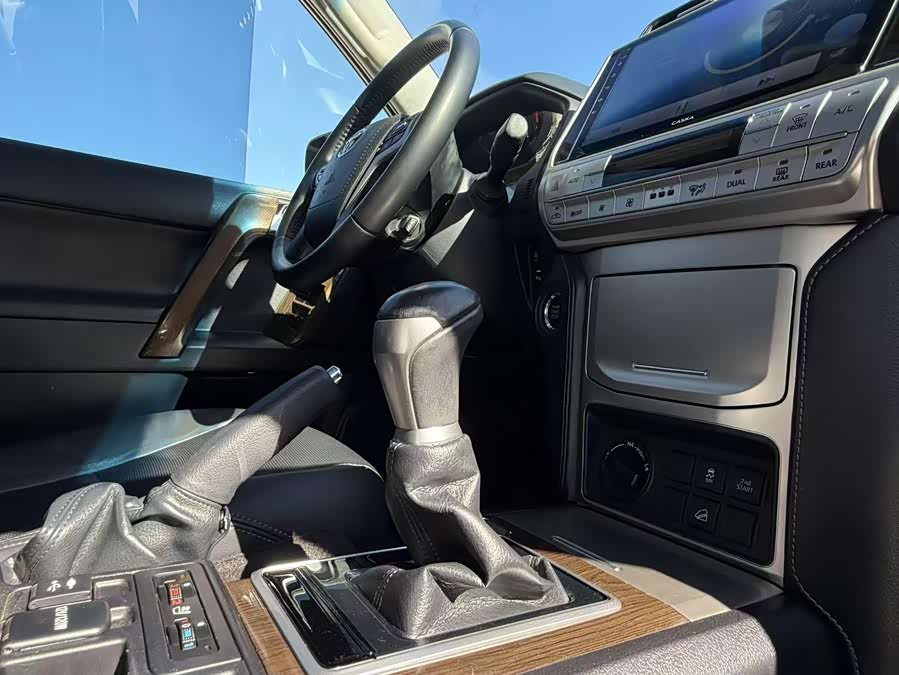 丰田 普拉多 2019 汽车图片 #24