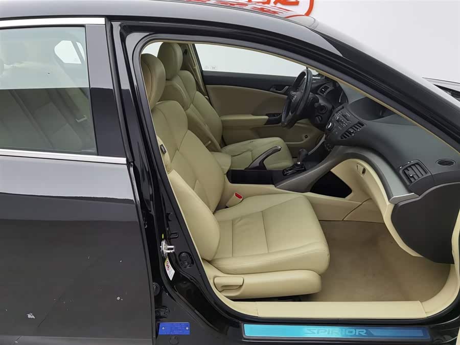 Honda Spirior 2012 car image #24