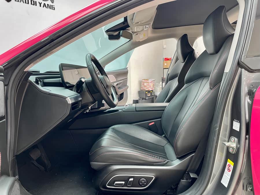 小鹏 小鹏P7 2022 汽车图片 #24