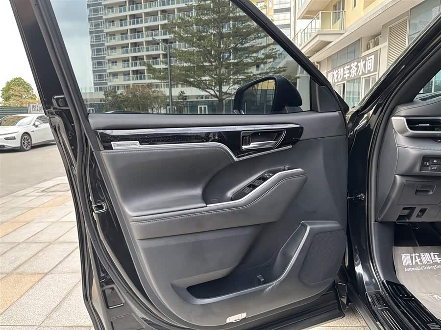 Toyota Crown Kluger 2023 #24 Toyota Crown Kluger 2023 car image #24