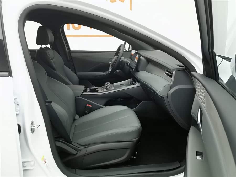 BYD Qin Plus 2025 صورة سيارة #24