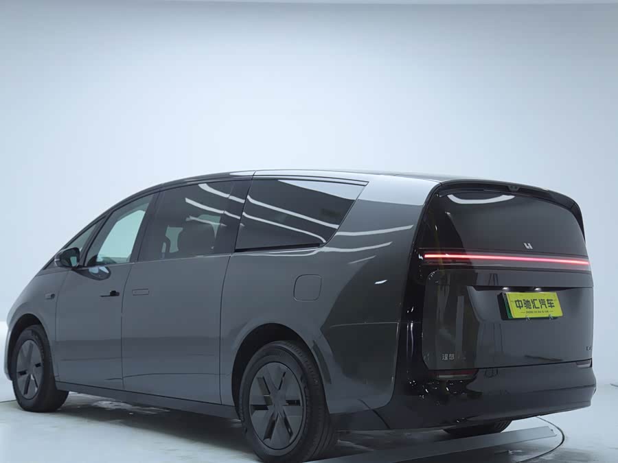 理想汽车 理想MEGA 2024 汽车图片 #24