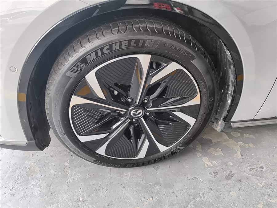 马自达 马自达EZ-6 2024 汽车图片 #24