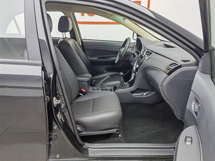 BYD F3 2021 car image #24