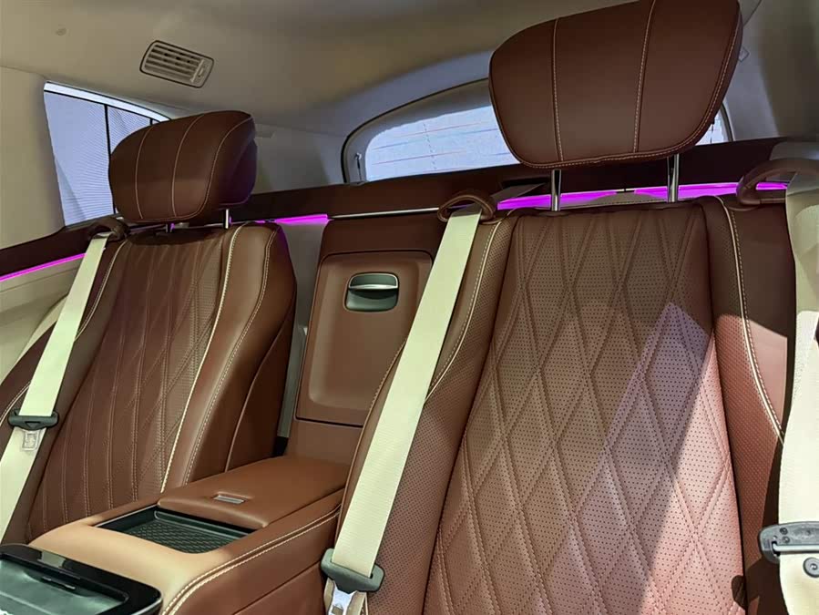 Mercedes-Benz Maybach GLS 2024 car image #24