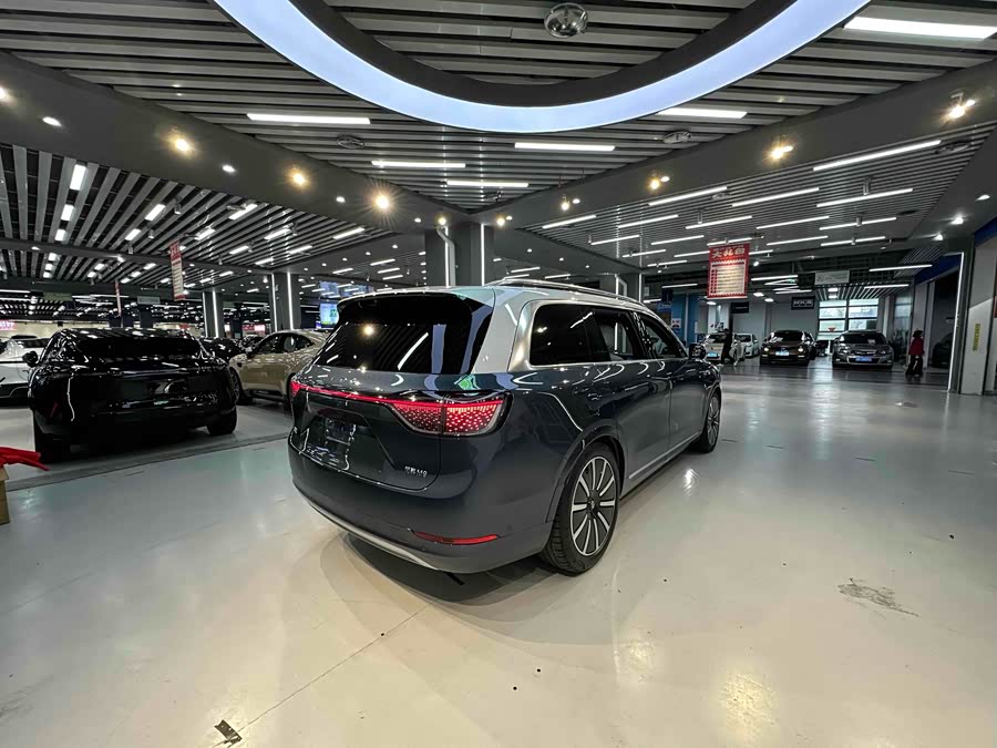 2024 car image #24