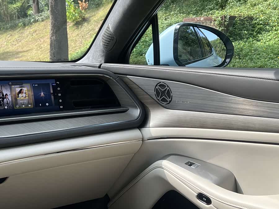 Denza N7 2024 #24 Denza N7 2024 car image #24