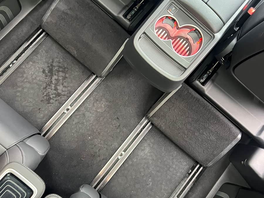 Mercedes-Benz V Class 2022 #24 Mercedes-Benz V Class 2022 car image #24