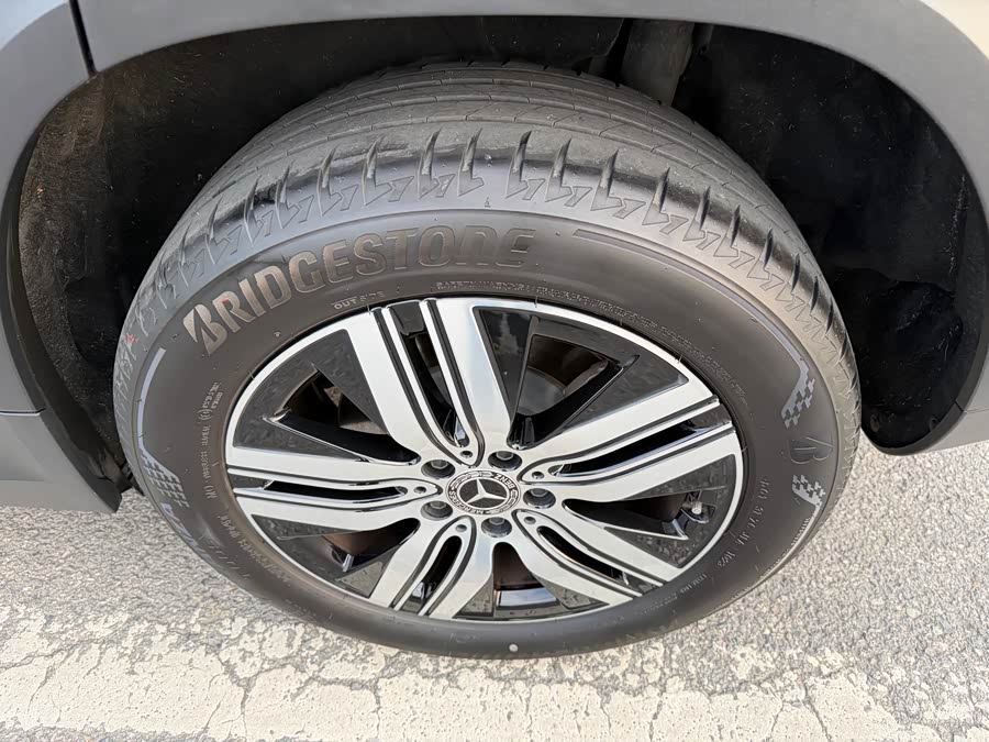 Mercedes-Benz EQA Class 2023 immagine di auto #24