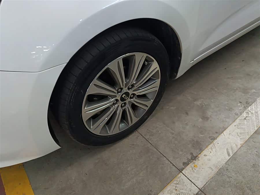 起亚 起亚K4 2015 汽车图片 #24