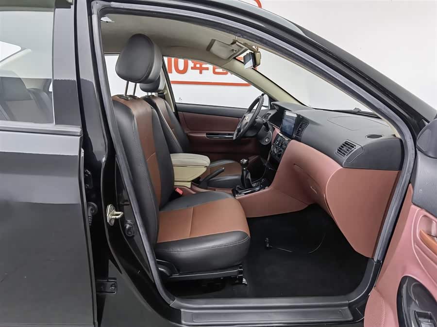 BYD F3 2018 immagine di auto #24