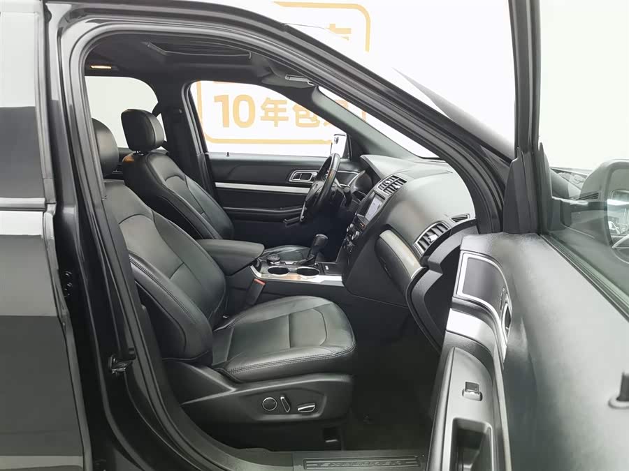 Ford Explorer (Imported) 2017 #24 Ford Explorer (Imported) 2017 car image #24