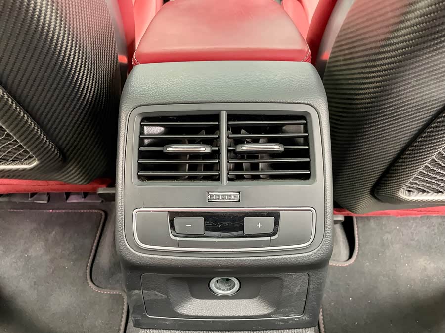 Audi S4 2020 car image #24