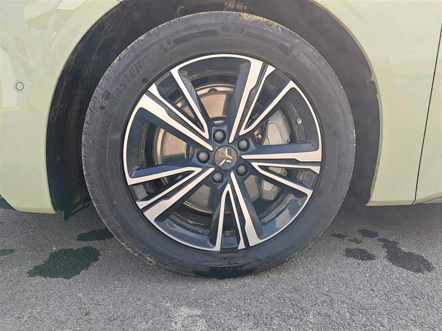 HongQi EH7 2024 #24 HongQi EH7 2024 car image #24