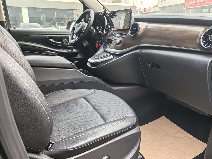 Mercedes-Benz V Class 2022 #24 Mercedes-Benz V Class 2022 immagine di auto #24