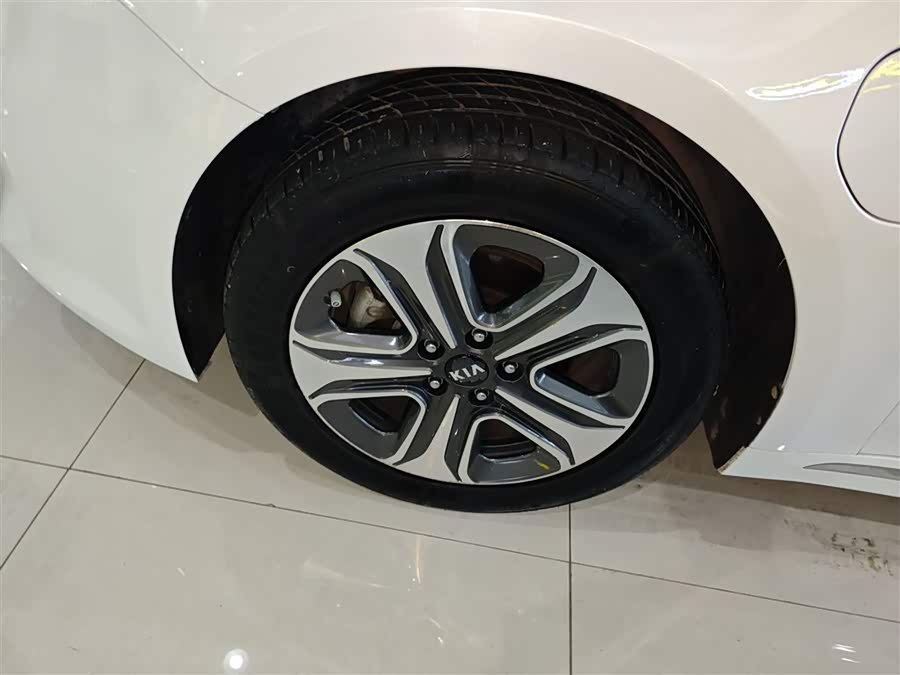 起亚 起亚K5新能源 2019 汽车图片 #24