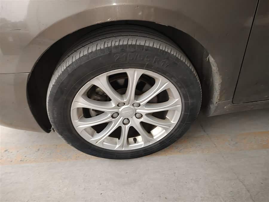 GEELY EC8 2013 #24 GEELY EC8 2013 car image #24