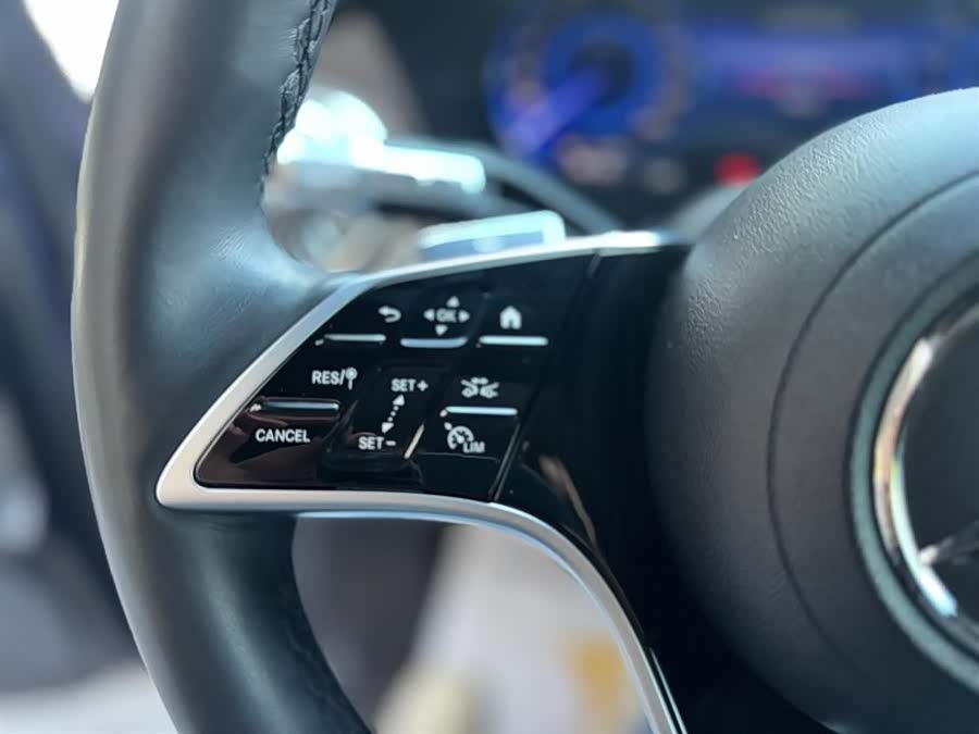 Mercedes-Benz EQS SUV 2023 car image #24