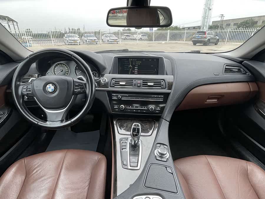 BMW 6 Series 2011 car image #24