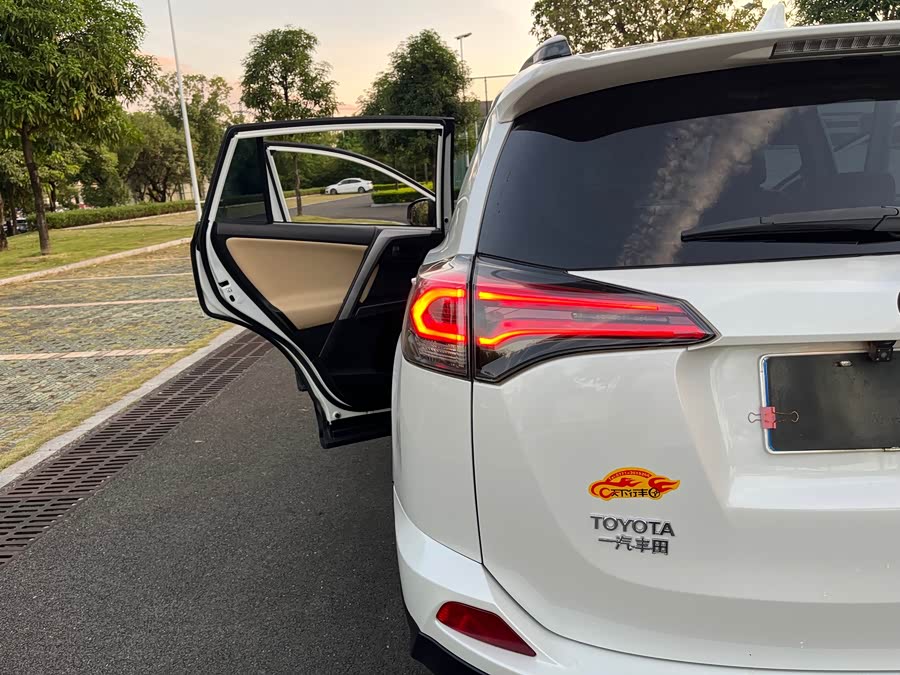 丰田 RAV4荣放 2016 汽车图片 #24