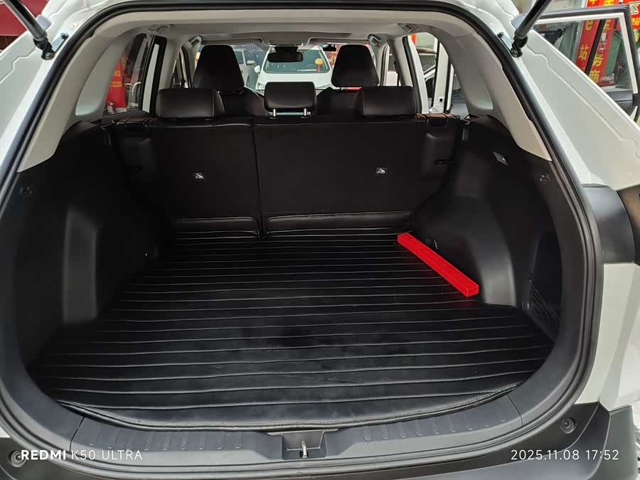 Toyota RAV4 2020 car image #24