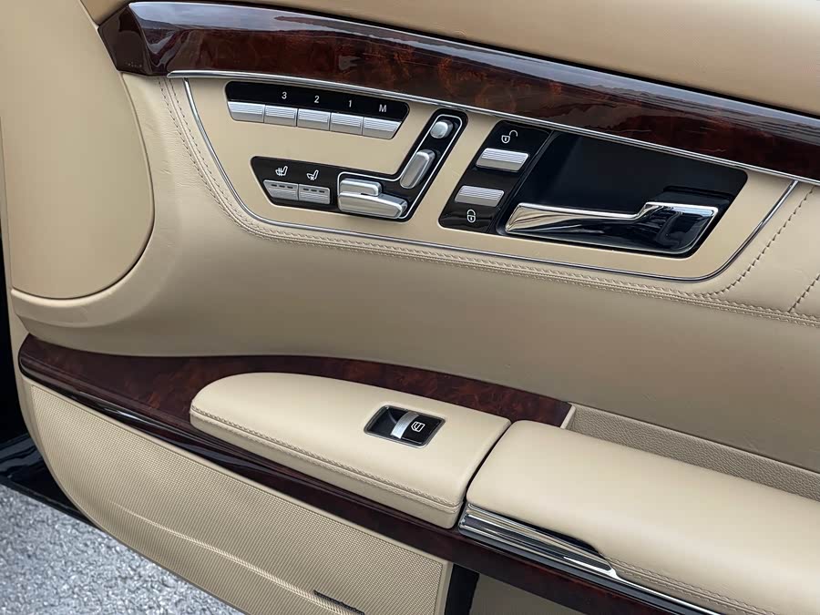 Mercedes-Benz S Class 2012 immagine di auto #24