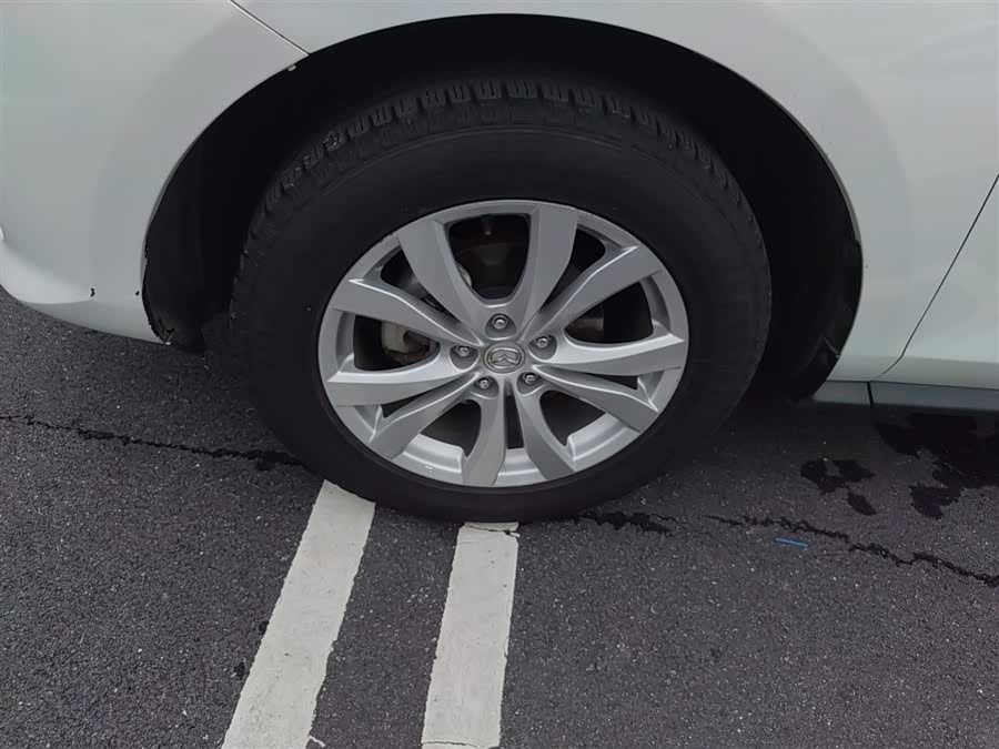 Mazda CX-7 2015 immagine di auto #24