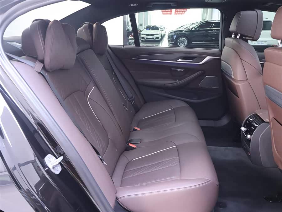 BMW 5 Series 2023 car image #24