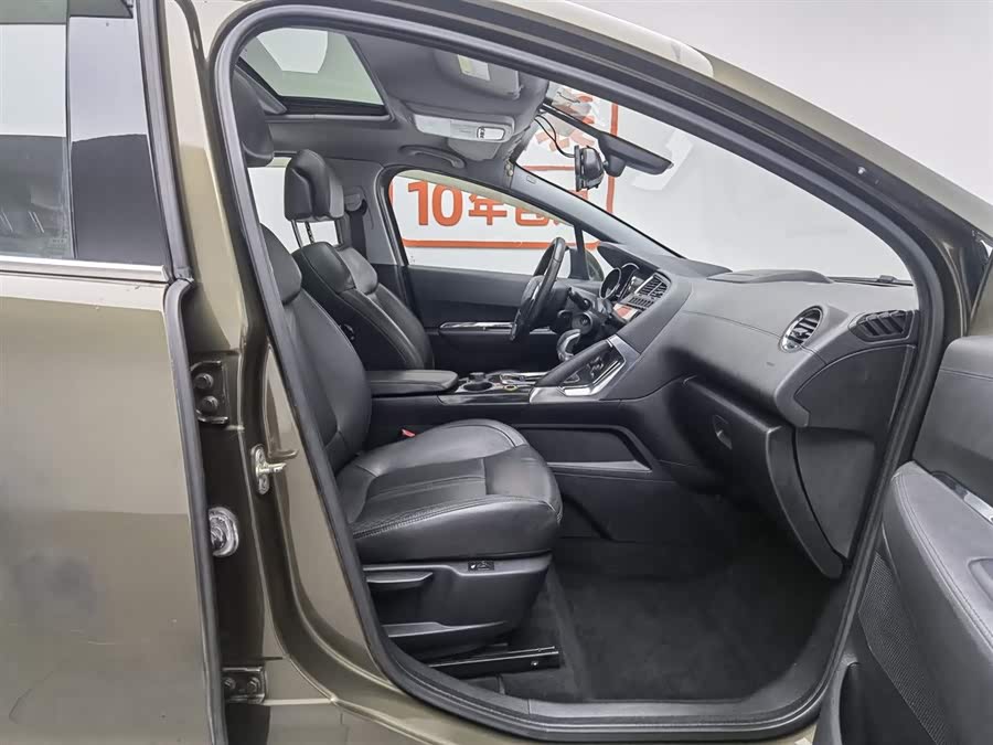 Peugeot 3008 2012 صورة سيارة #24