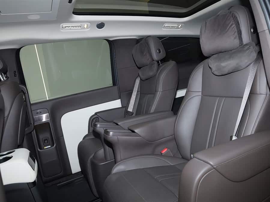 理想汽车 理想MEGA 2024 汽车图片 #24