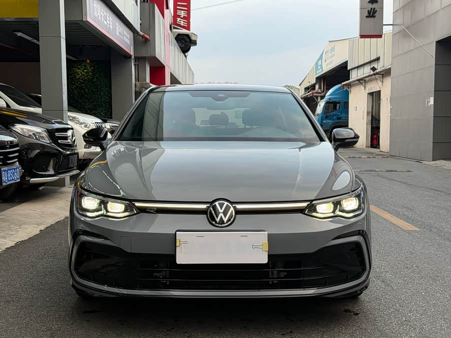 Volkswagen Golf 2022 car image #24