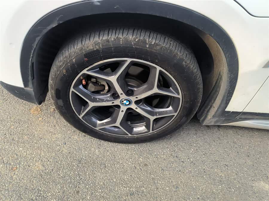 BMW X1 New Energy 2018 immagine di auto #24